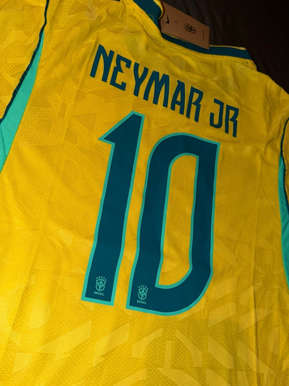 Brazil Neymar Jr #10 Yellow Soccer Jersey World Cup 2026 Home Slim Fit - Picture 5 of 5
